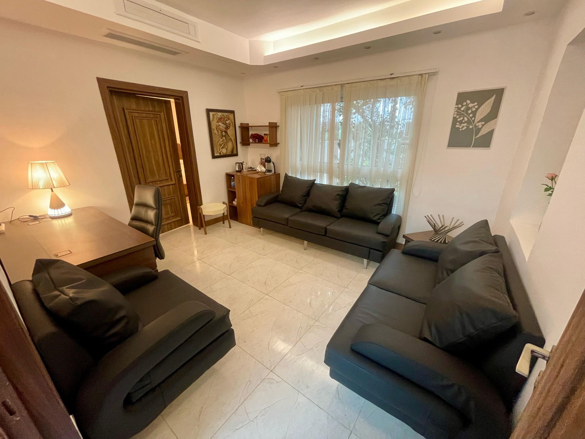 Private lounge and work area